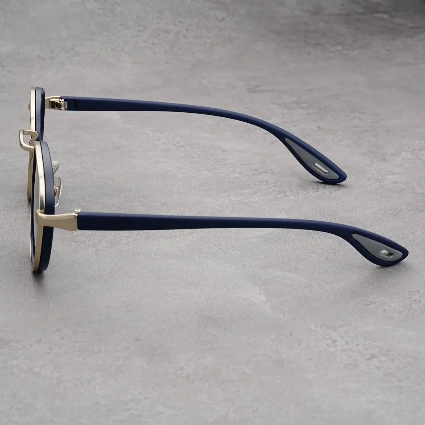 Solis Metal Frame Sunglasses